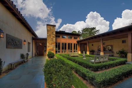 Courtyard, Ponte Vedra Beach, FL